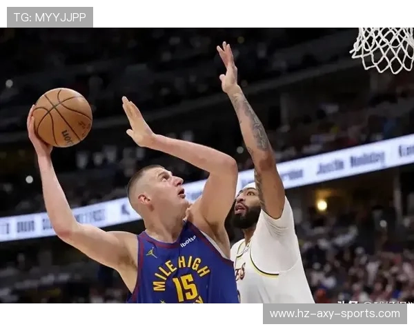 尼克斯与猛龙激战正酣NBA赛场精彩瞬间回顾与分析 尼克斯与猛龙激战正酣NBA赛场精彩瞬间回顾与分析